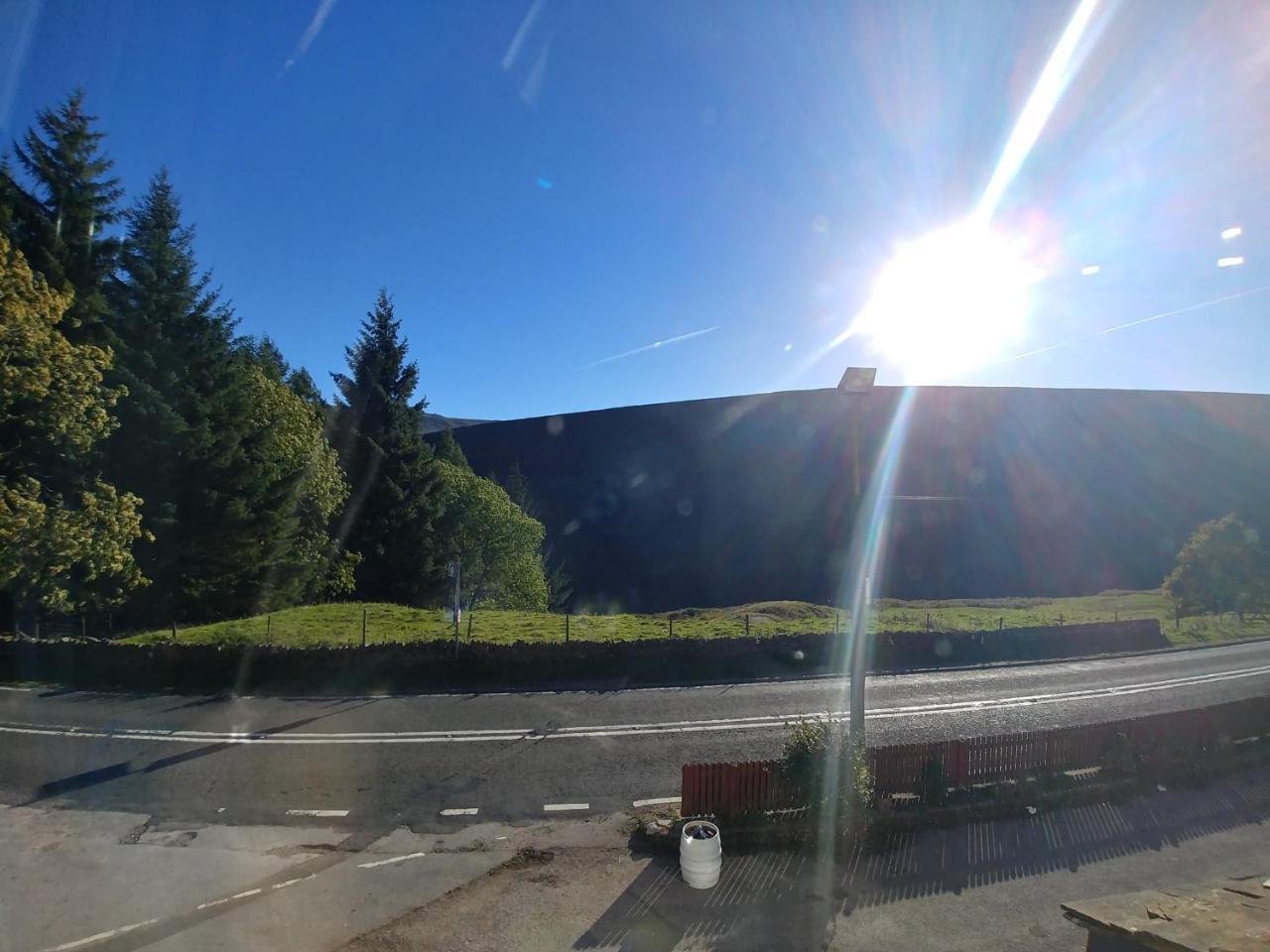 The Snake Pass Inn 埃代尔 外观 照片